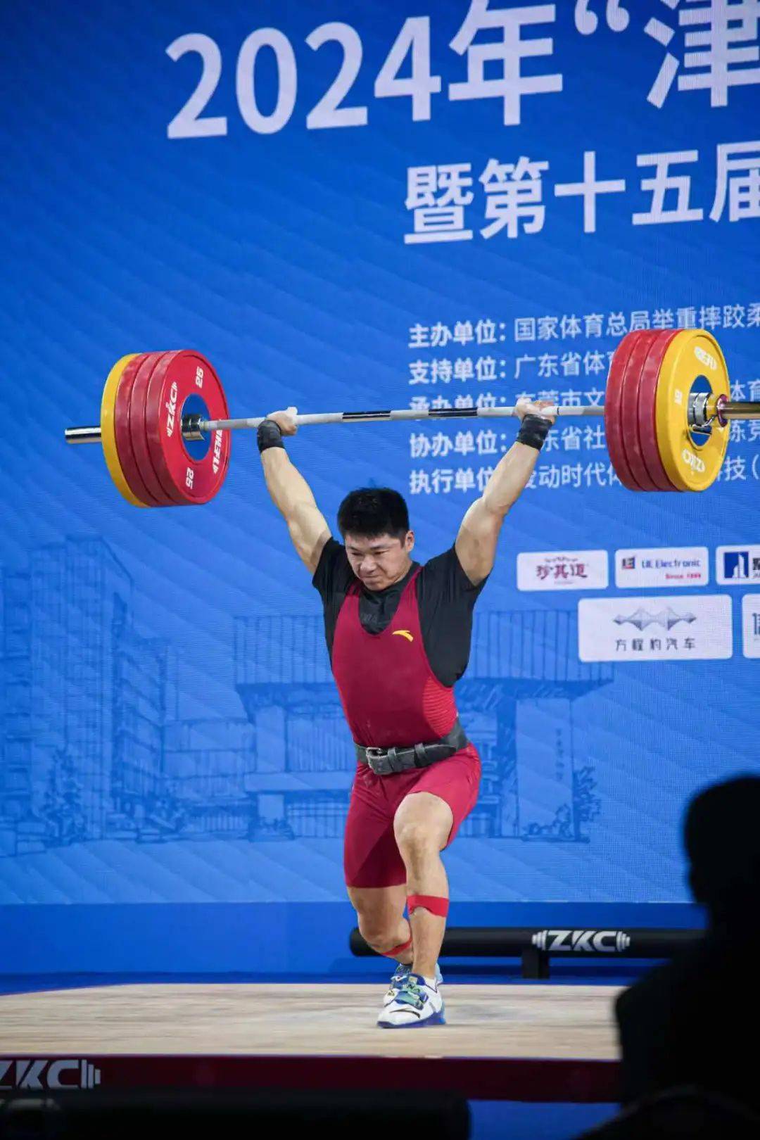 冠军选手壮举让人惊叹，突破个人极限的简单介绍